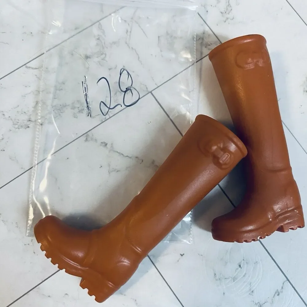 Barbie Doll Brown Knee High Boots for Flat Feet Dolls Farmer Type